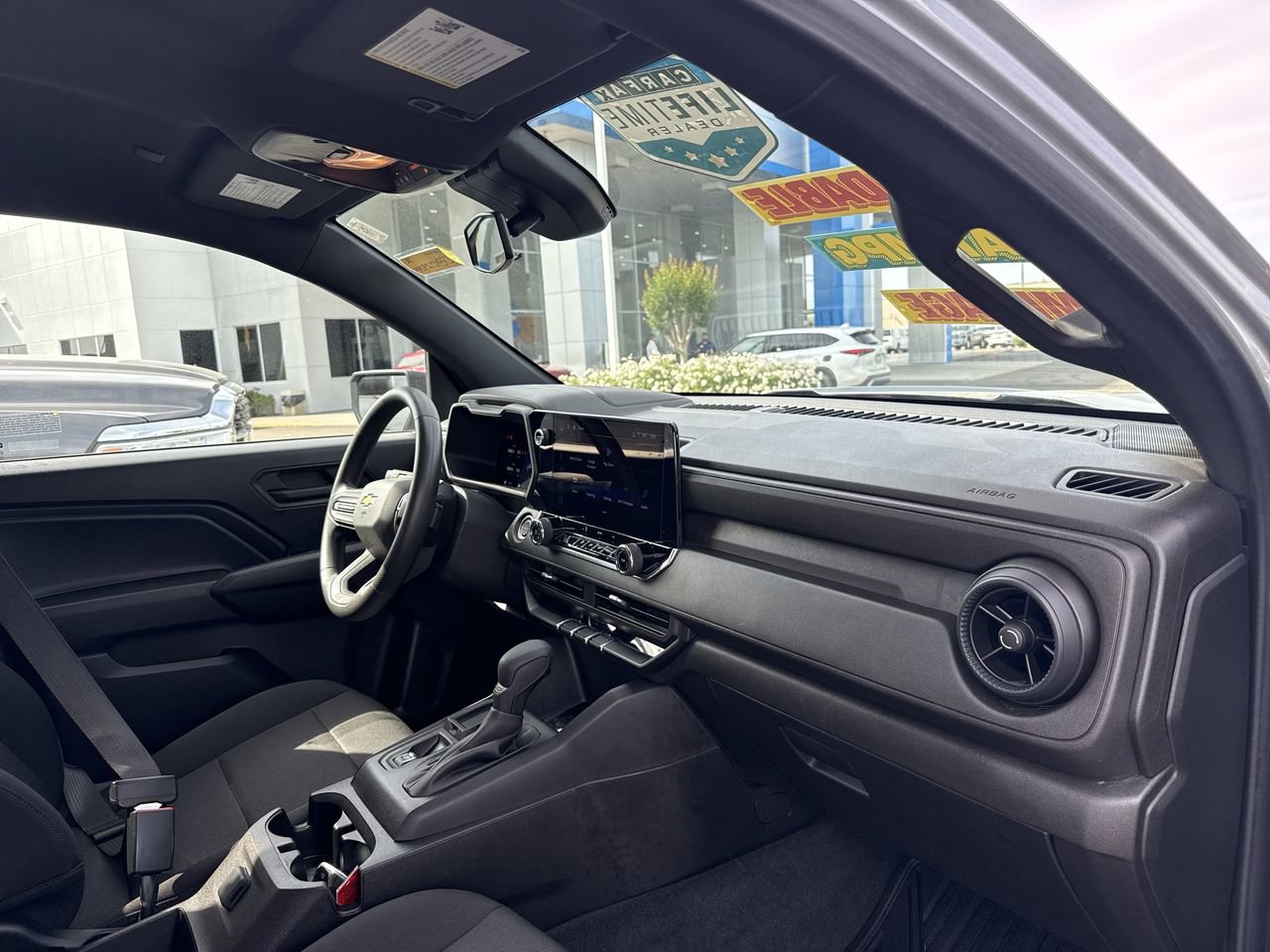 Used 2024 Chevrolet Colorado W/T RWD image 25