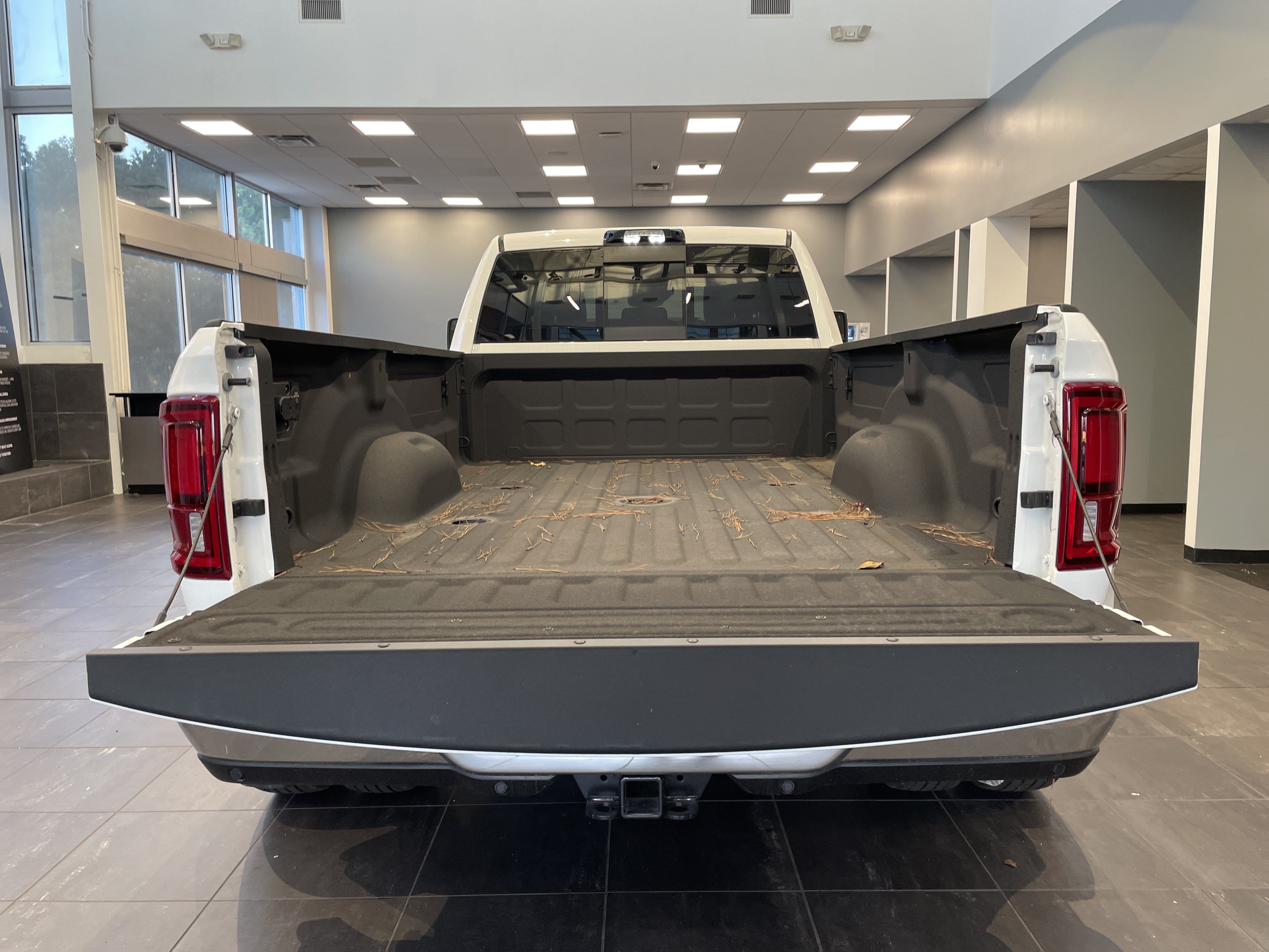 New 2026 RAM 3500 Laramie w/ Max Tow Package AWD/4WD image 34