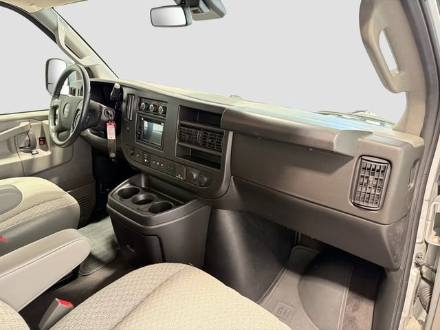 Used 2023 GMC Savana 3500 LT w/ LT Preferred Equipment Group RWD image 22