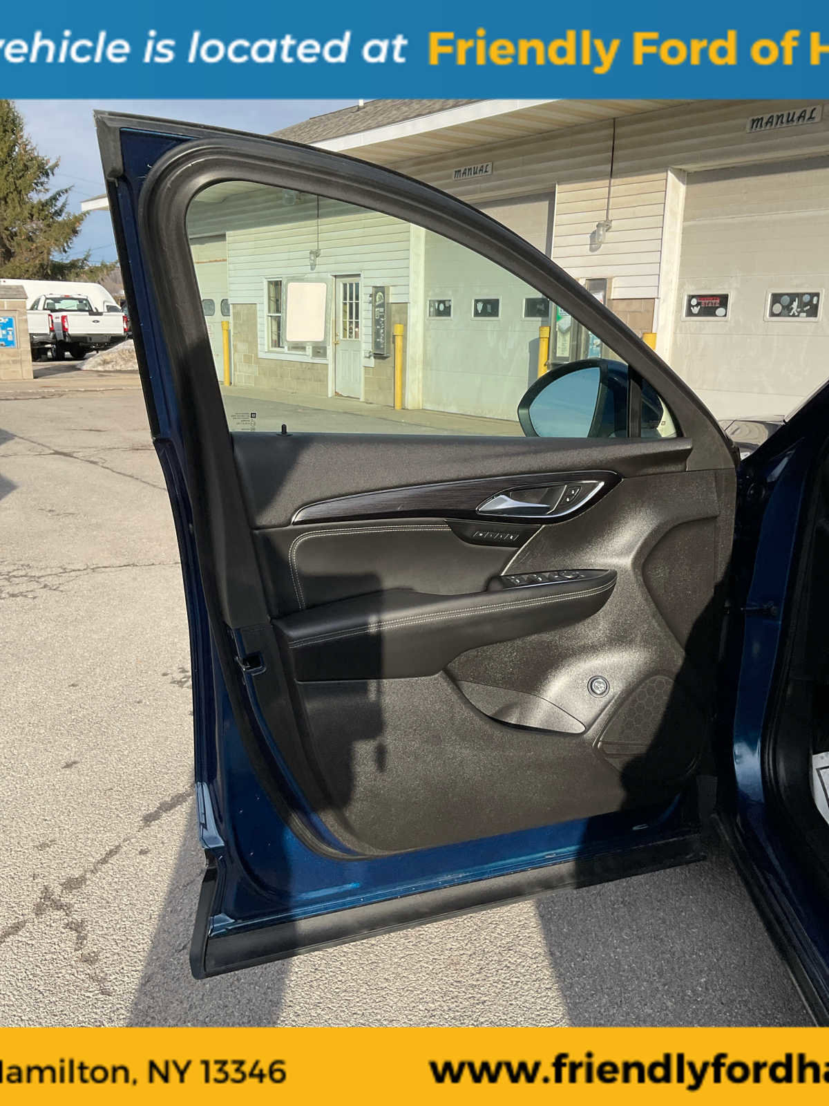 Used 2023 Buick Envision Essence image 16