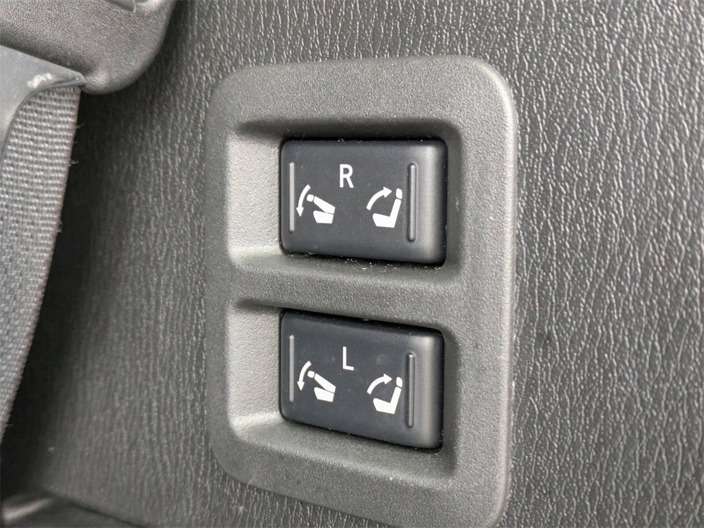 Used 2021 INFINITI QX80 Sensory w/ All-Season Package image 18