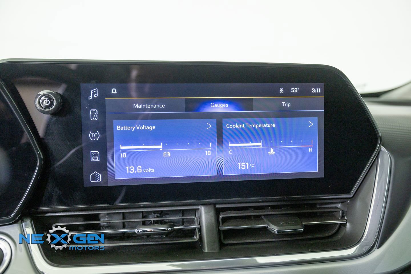 Used 2025 Chevrolet Trax LT w/ Driver Confidence Package FWD image 20
