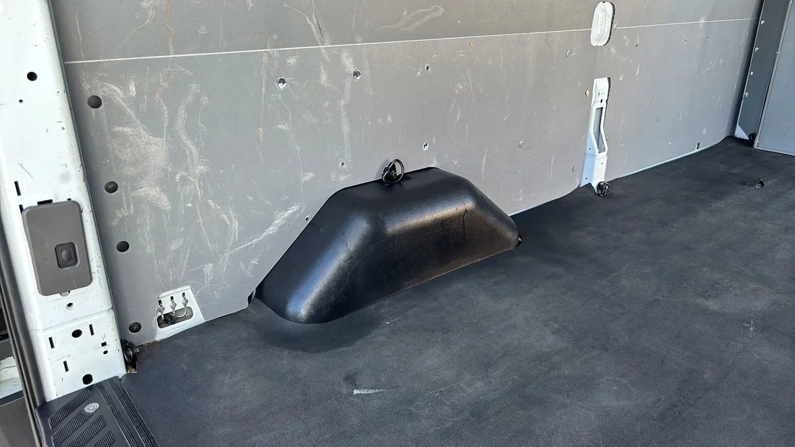 Used 2020 Ford Transit 250 Medium Roof RWD image 33