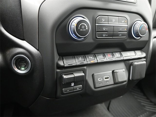 Used 2024 Chevrolet Silverado 2500 Custom w/ Custom Value Package image 28