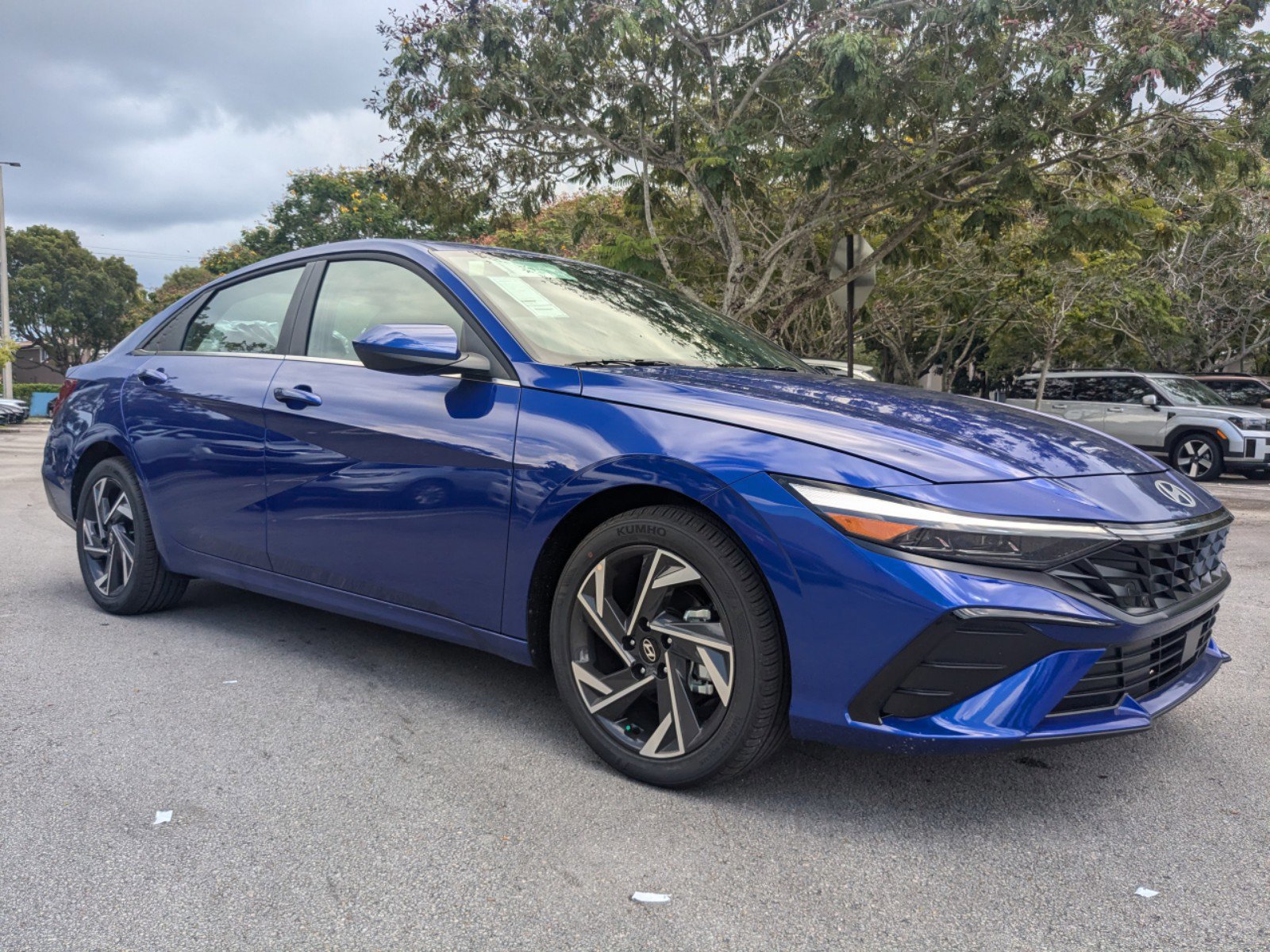 New 2025 Hyundai Elantra SEL image 2