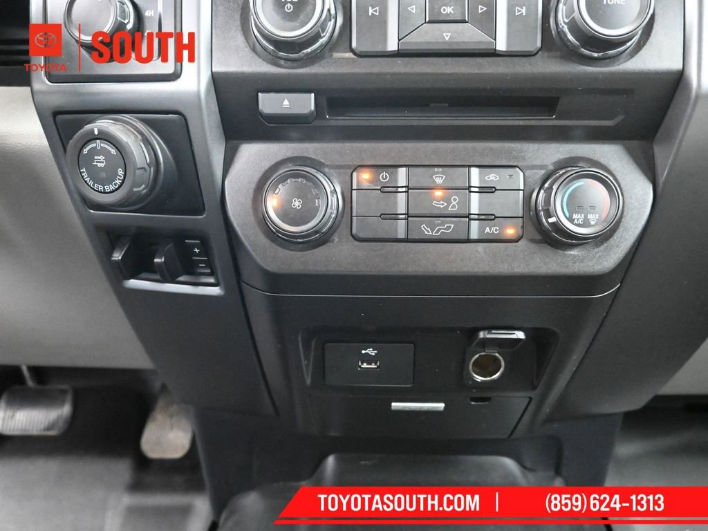 Used 2016 Ford F150 XLT w/ Trailer Tow Package image 15