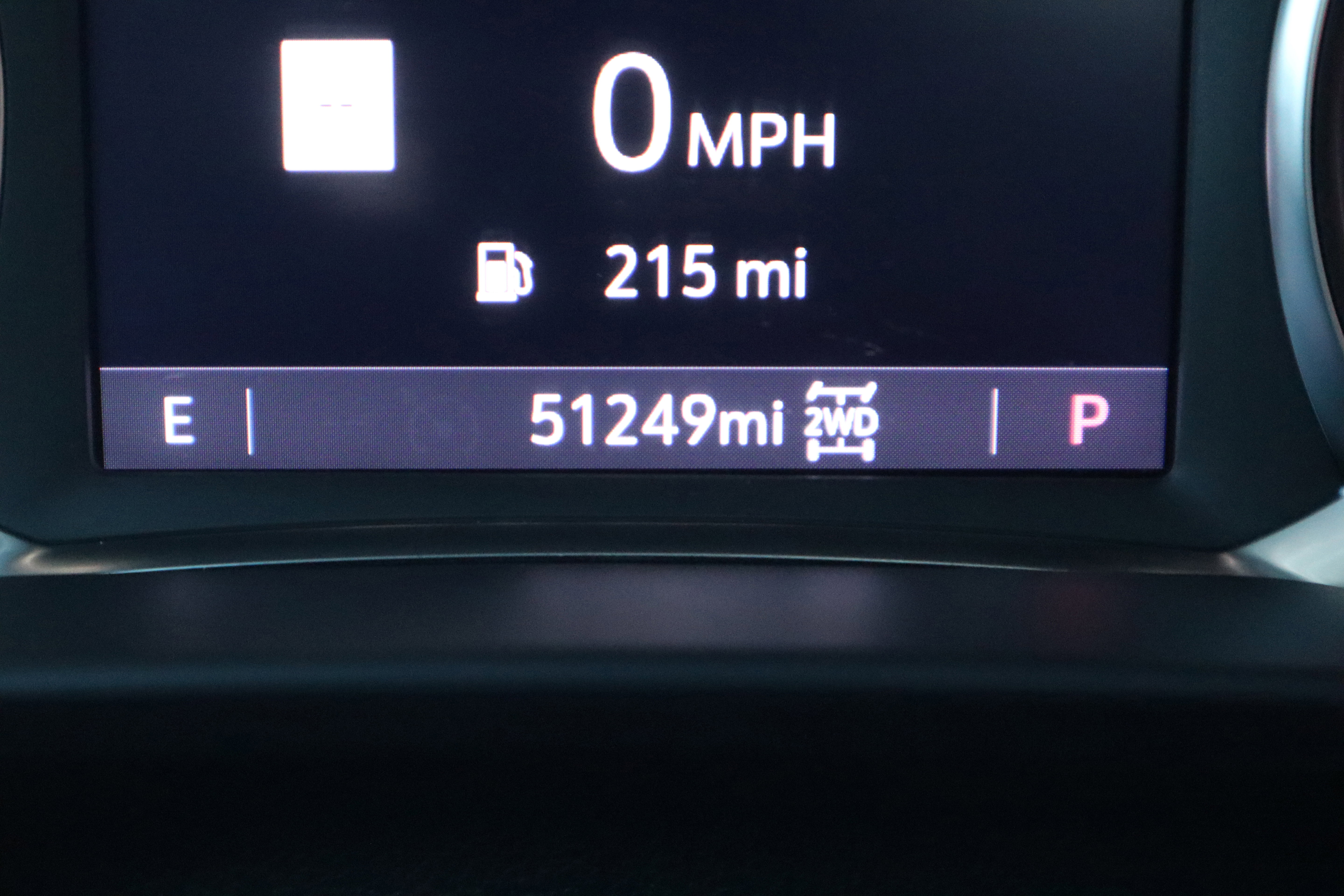 Used 2023 GMC Acadia SLT w/ Elevation Edition image 18