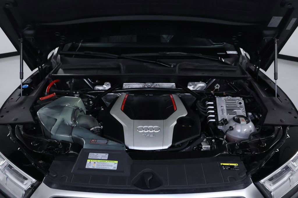 Used 2018 Audi SQ5 Premium Plus w/ S Sport Package image 38