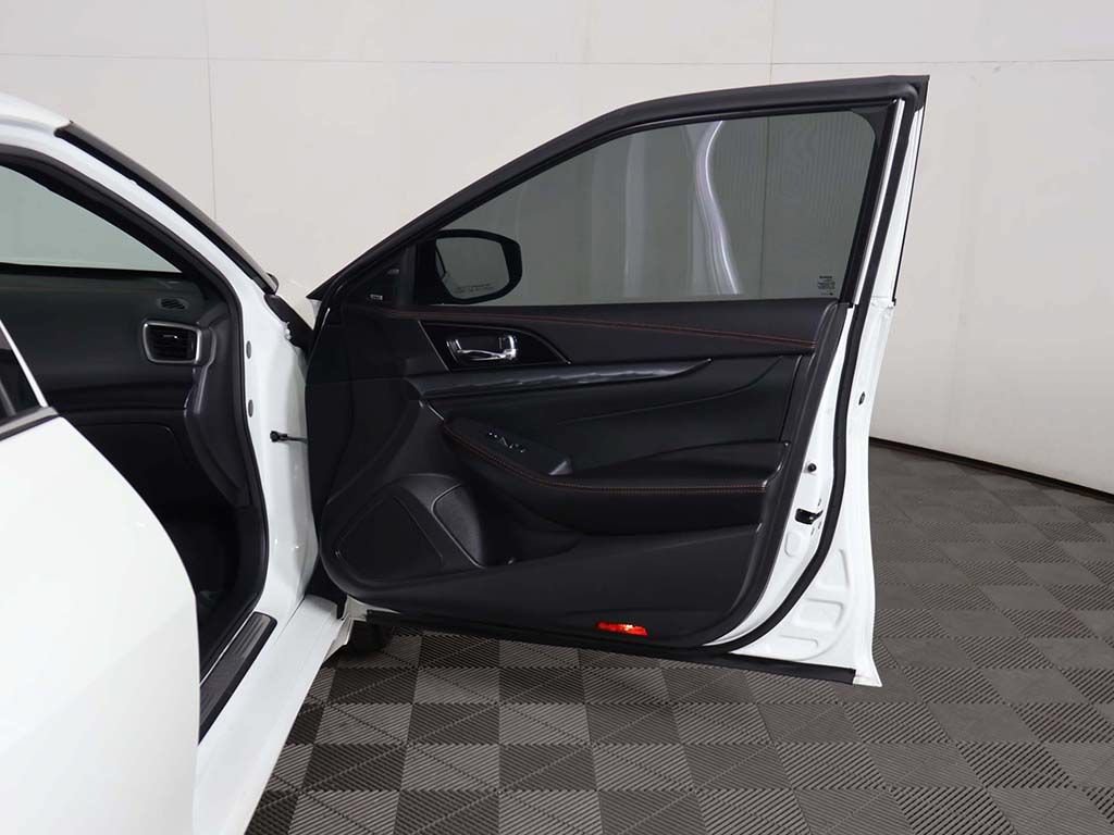 Used 2023 Nissan Maxima SR w/ Sport Mat Group FWD image 24