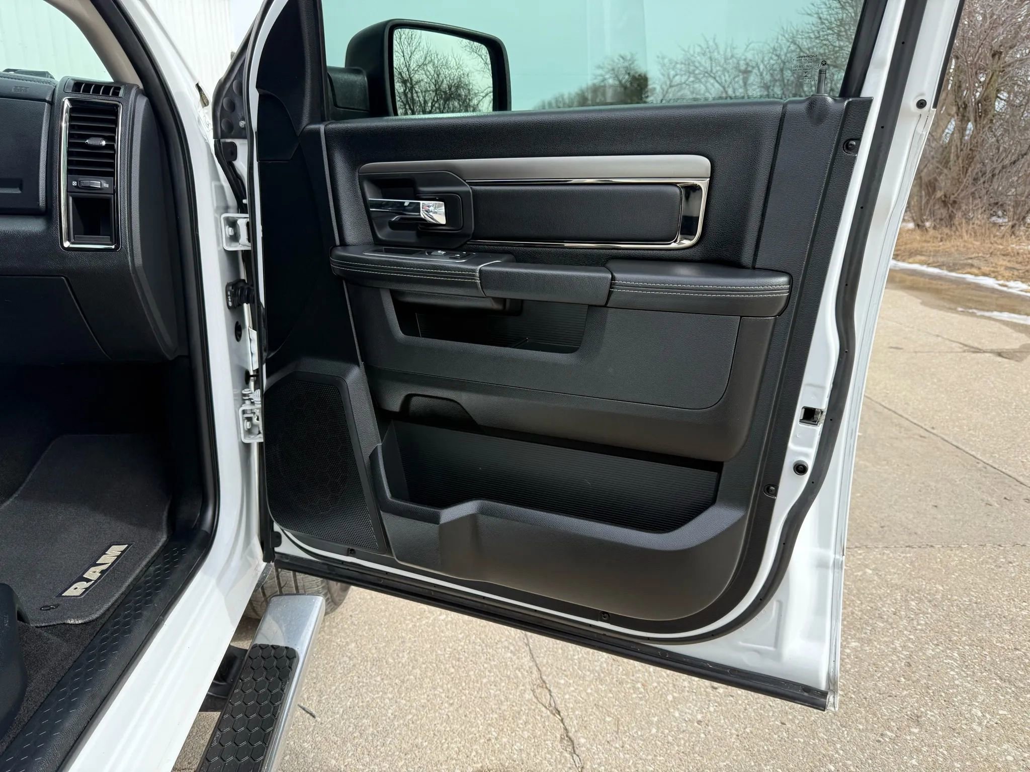 Used 2017 RAM 1500 Sport w/ Convenience Group image 8