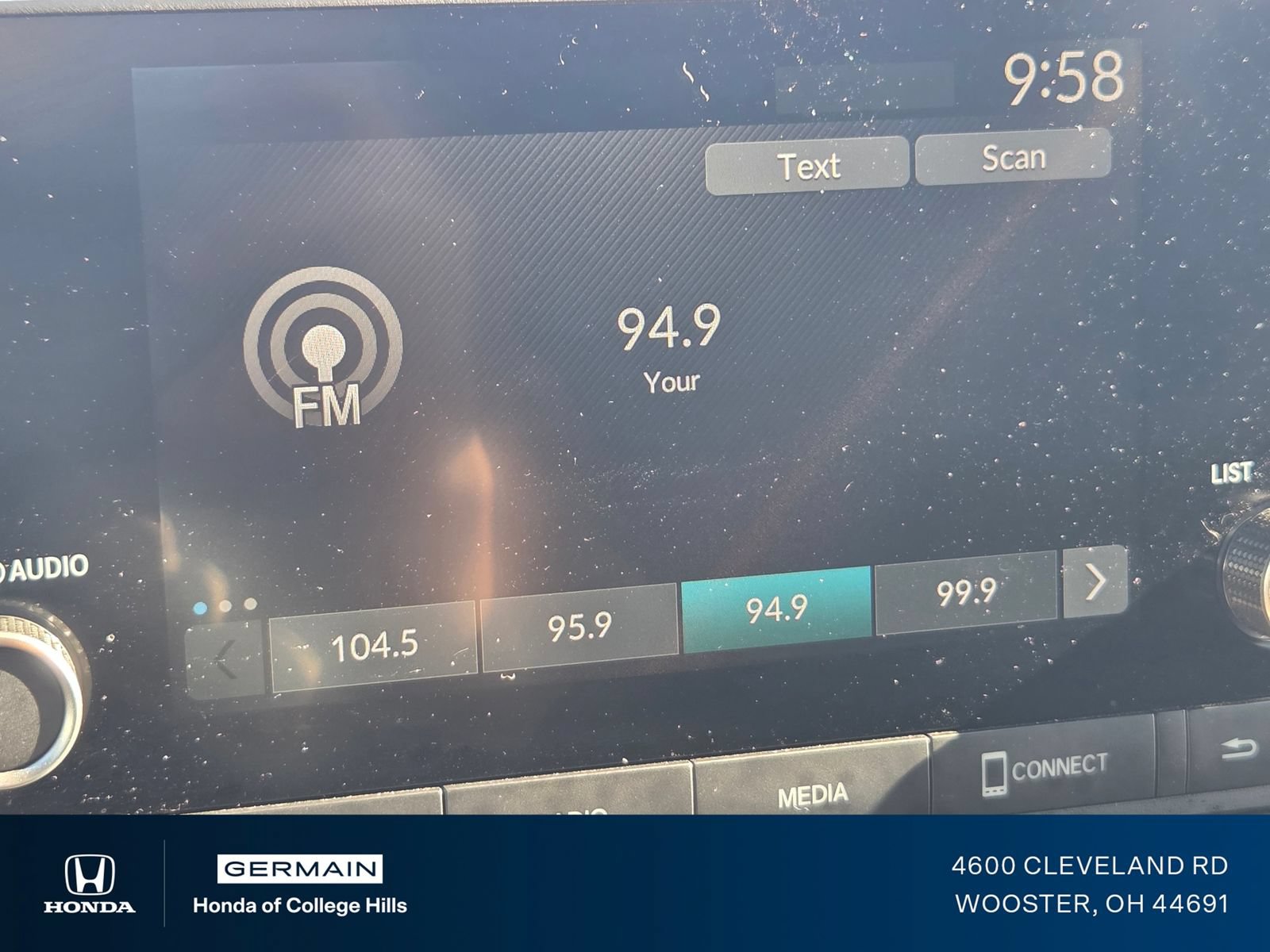 Used 2025 Honda Pilot Sport image 10