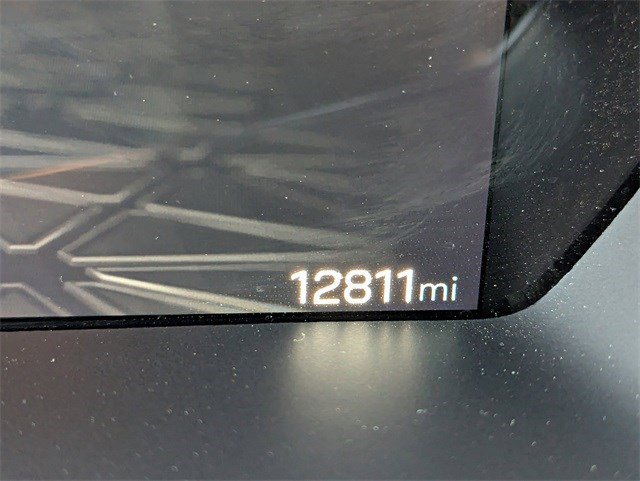 Used 2023 GMC Canyon AT4X image 18