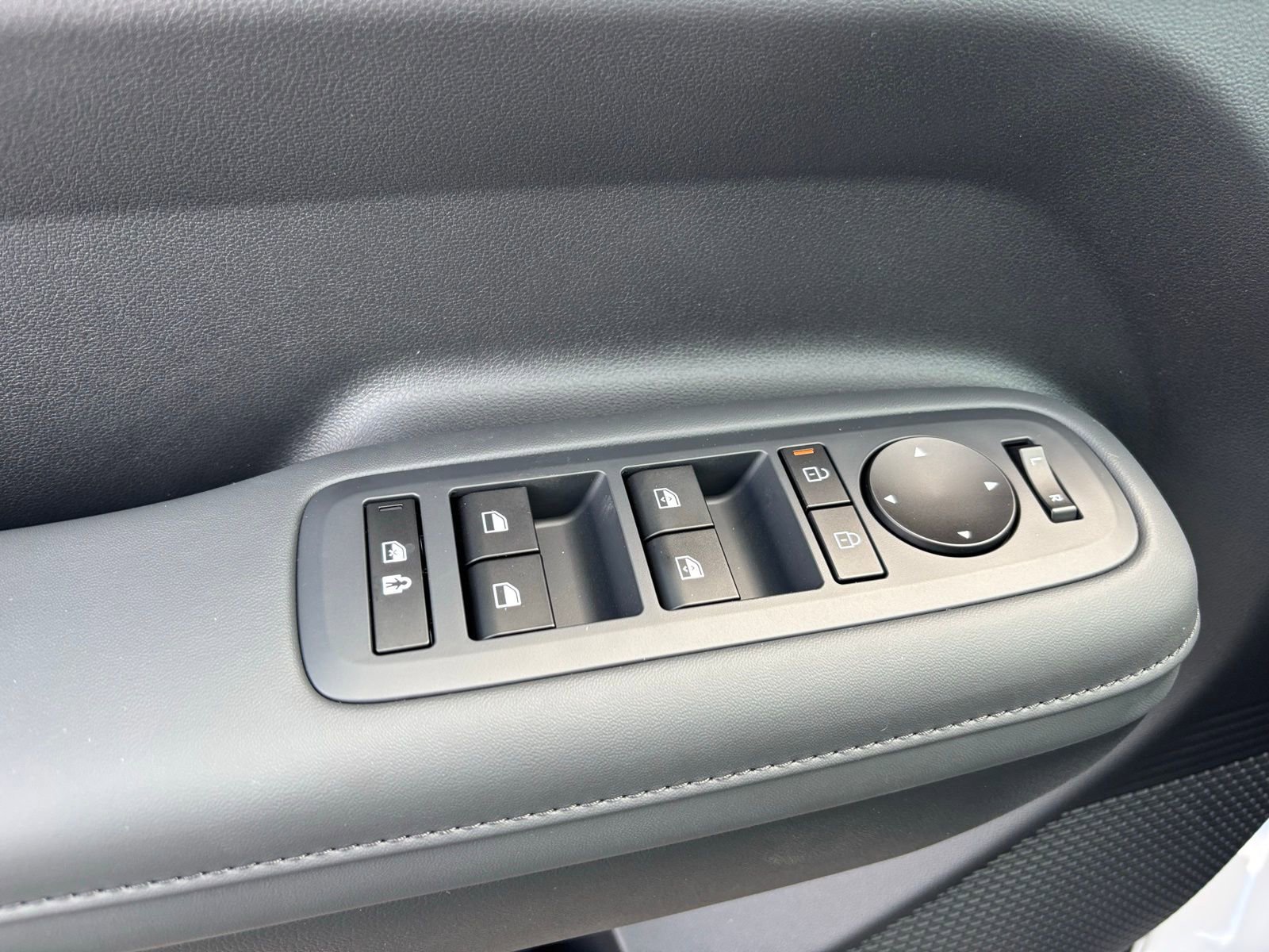 New 2026 Hyundai Santa Fe SEL FWD image 12