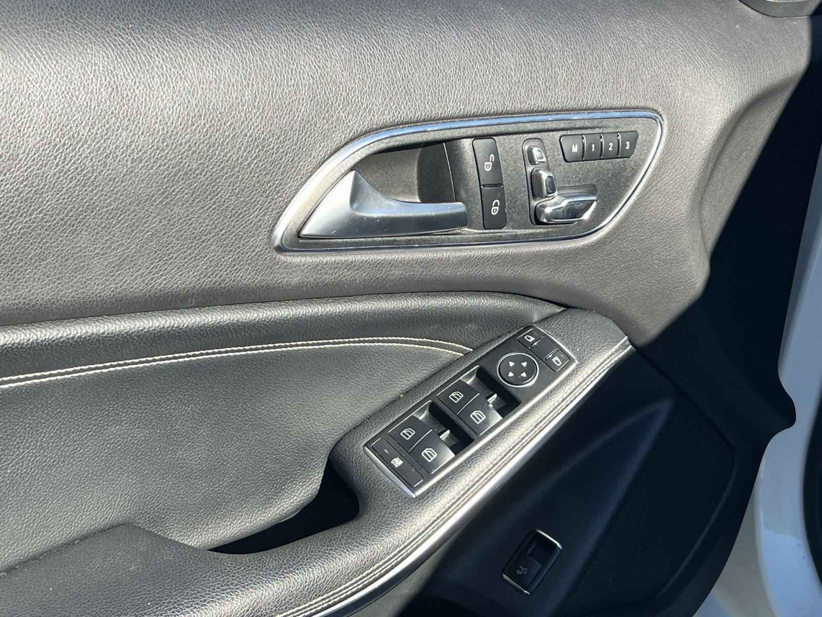 Used 2018 Mercedes-Benz GLA 250 image 15