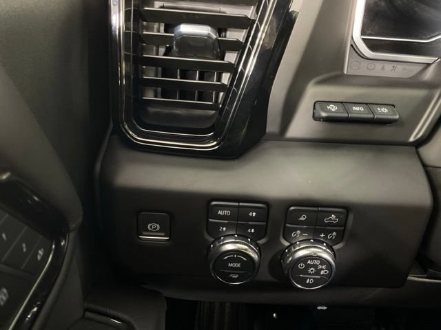 Used 2022 GMC Sierra 1500 AT4X AWD/4WD image 28
