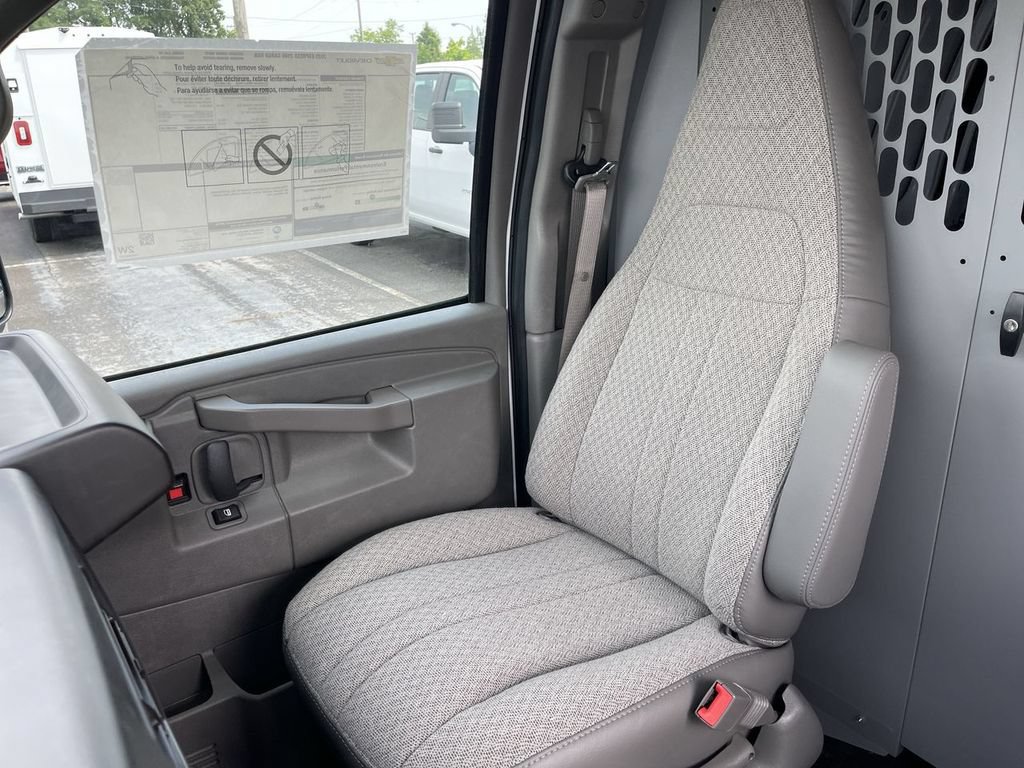 New 2025 Chevrolet Express 2500 w/ Driver Convenience Package RWD image 17