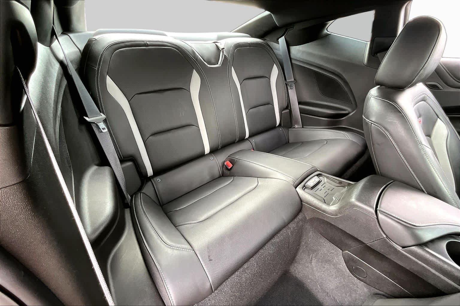 Used 2022 Chevrolet Camaro SS RWD image 21