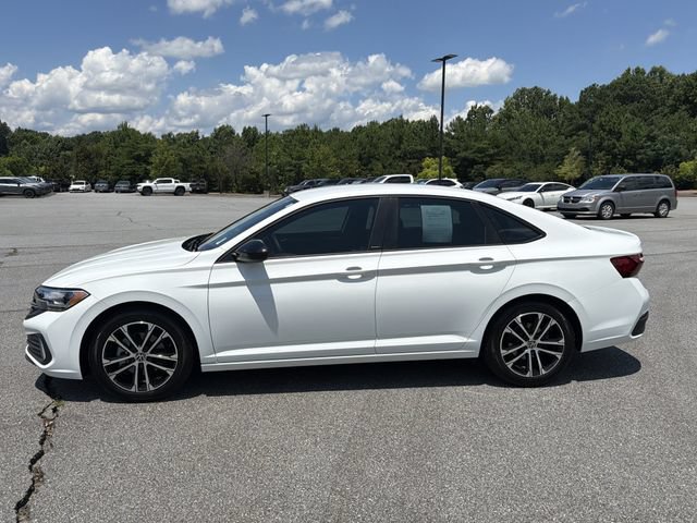 Used 2023 Volkswagen Jetta Sport FWD image 6