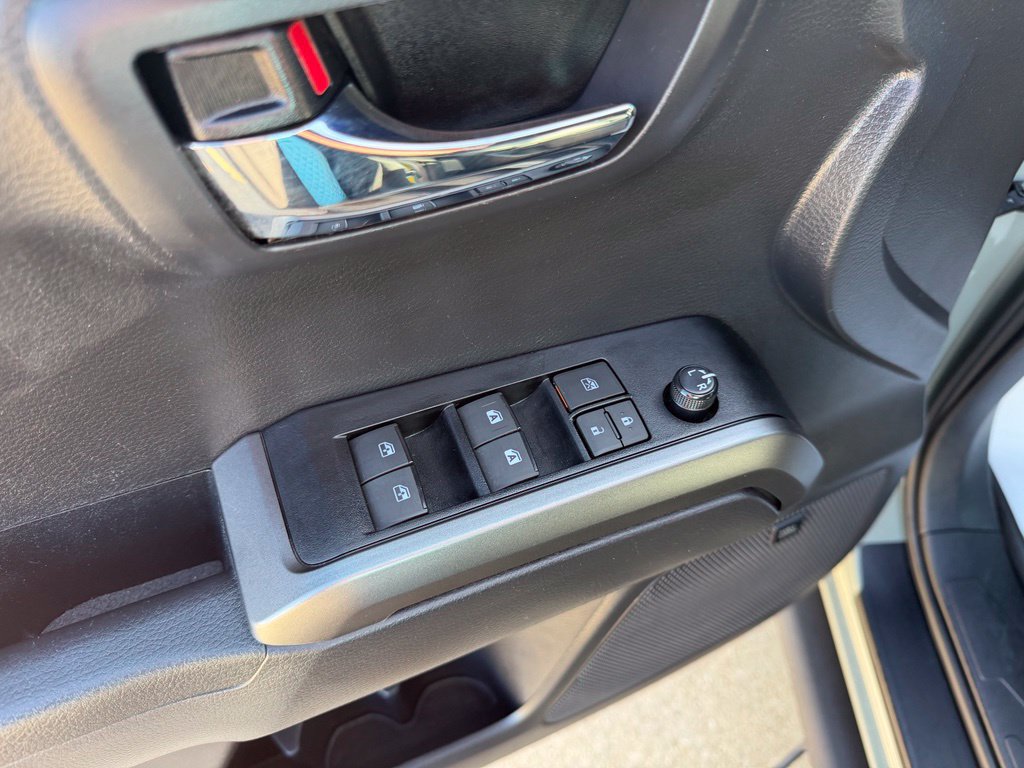 Certified 2023 Toyota Tacoma TRD Off-Road w/ TRD Premium Off Road Package AWD/4WD image 10