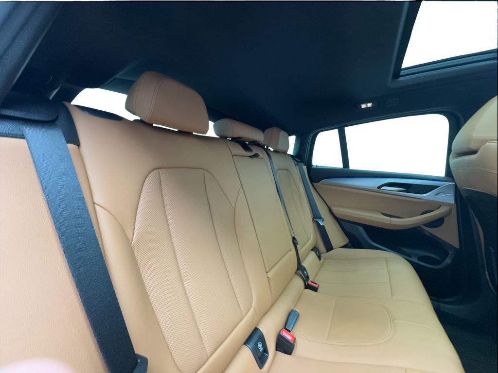 Used 2025 BMW X4 xDrive30i image 28