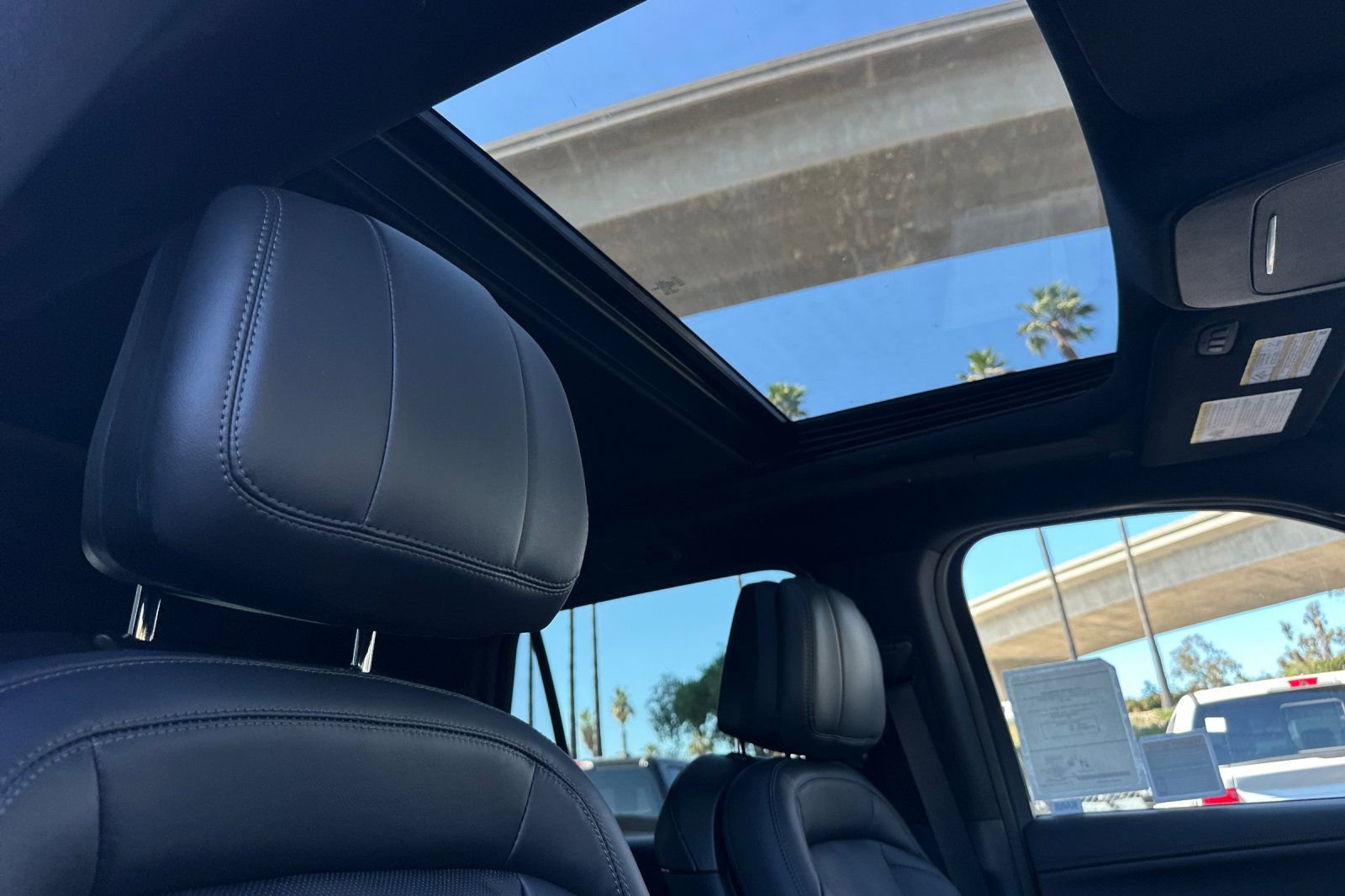 New 2026 Lincoln Navigator L Reserve image 17