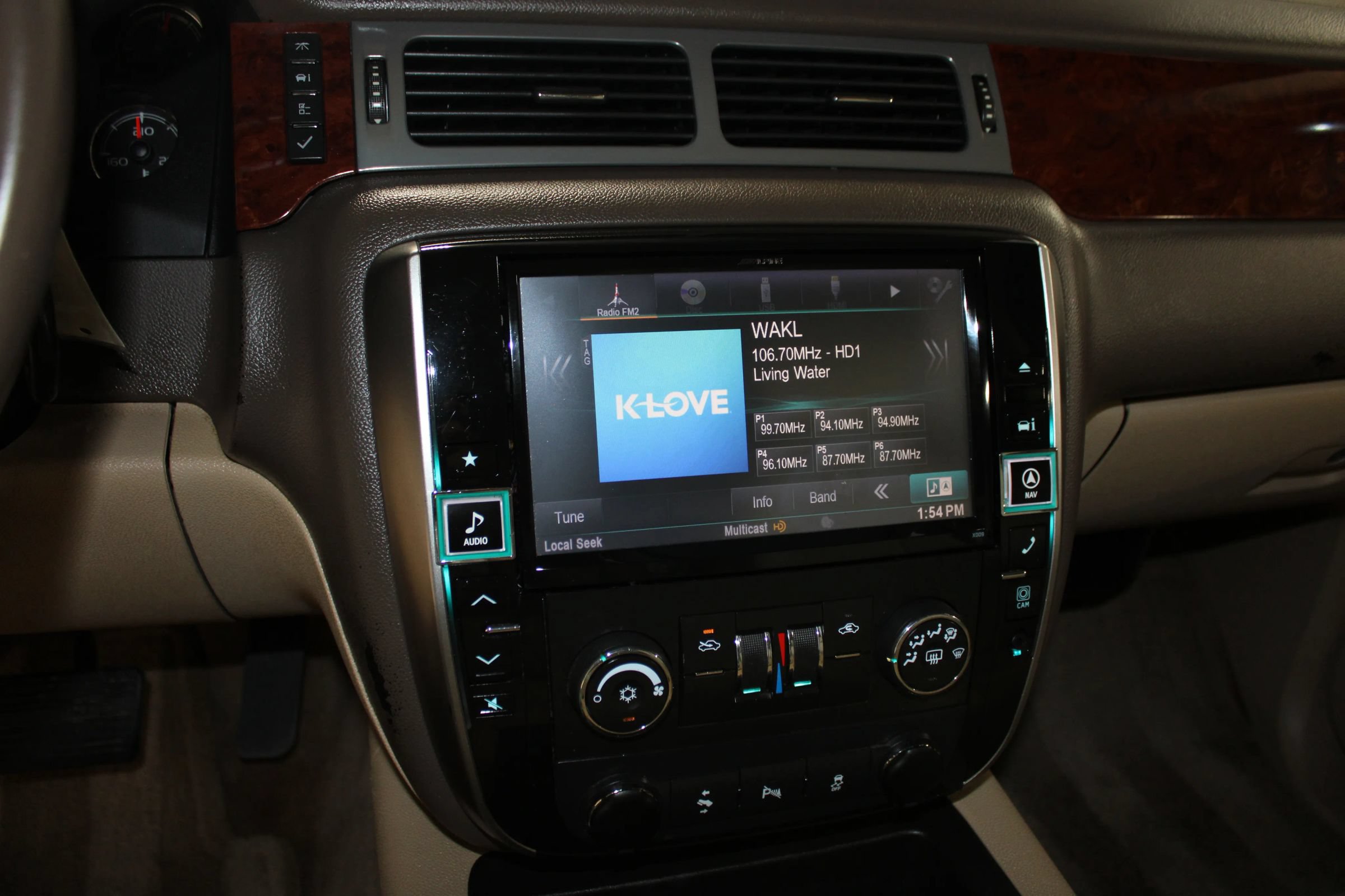 Used 2013 Chevrolet Avalanche LS RWD image 16