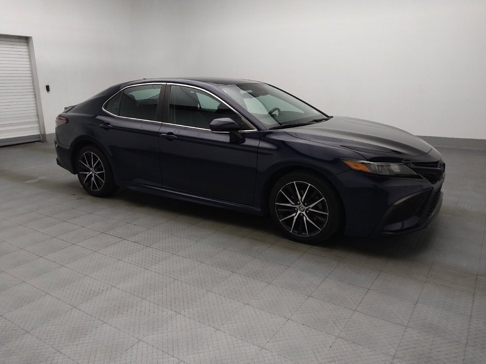 Used 2022 Toyota Camry SE FWD image 11
