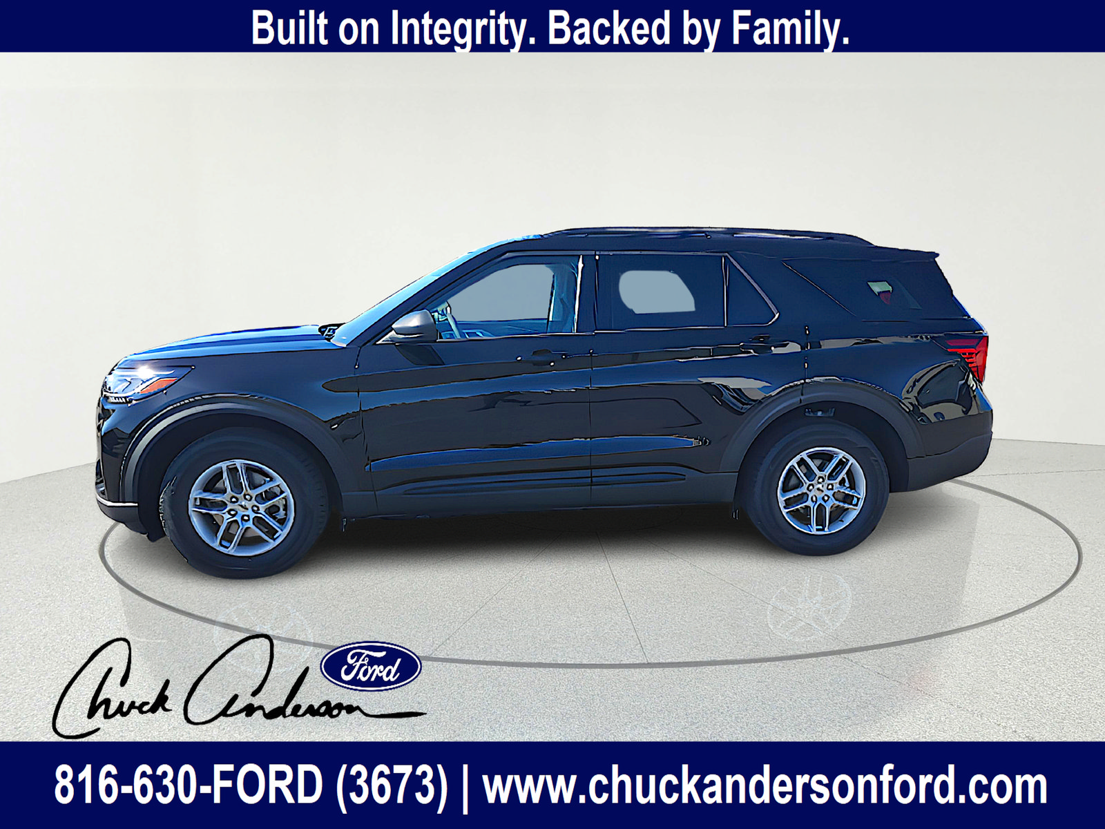 New 2026 Ford Explorer Active AWD/4WD image 4