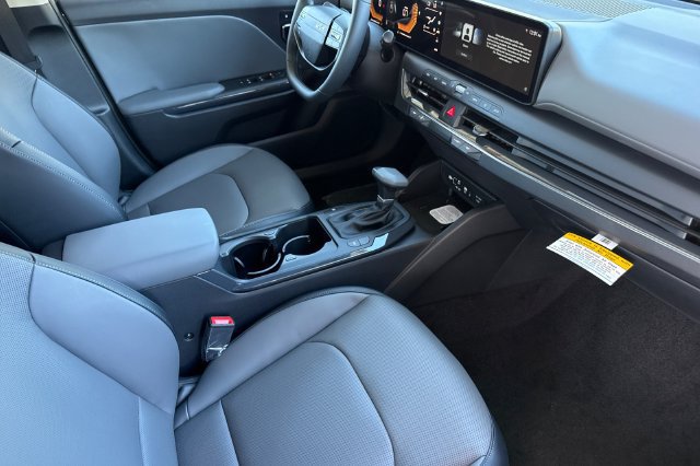 New 2026 Kia K4 EX FWD image 17
