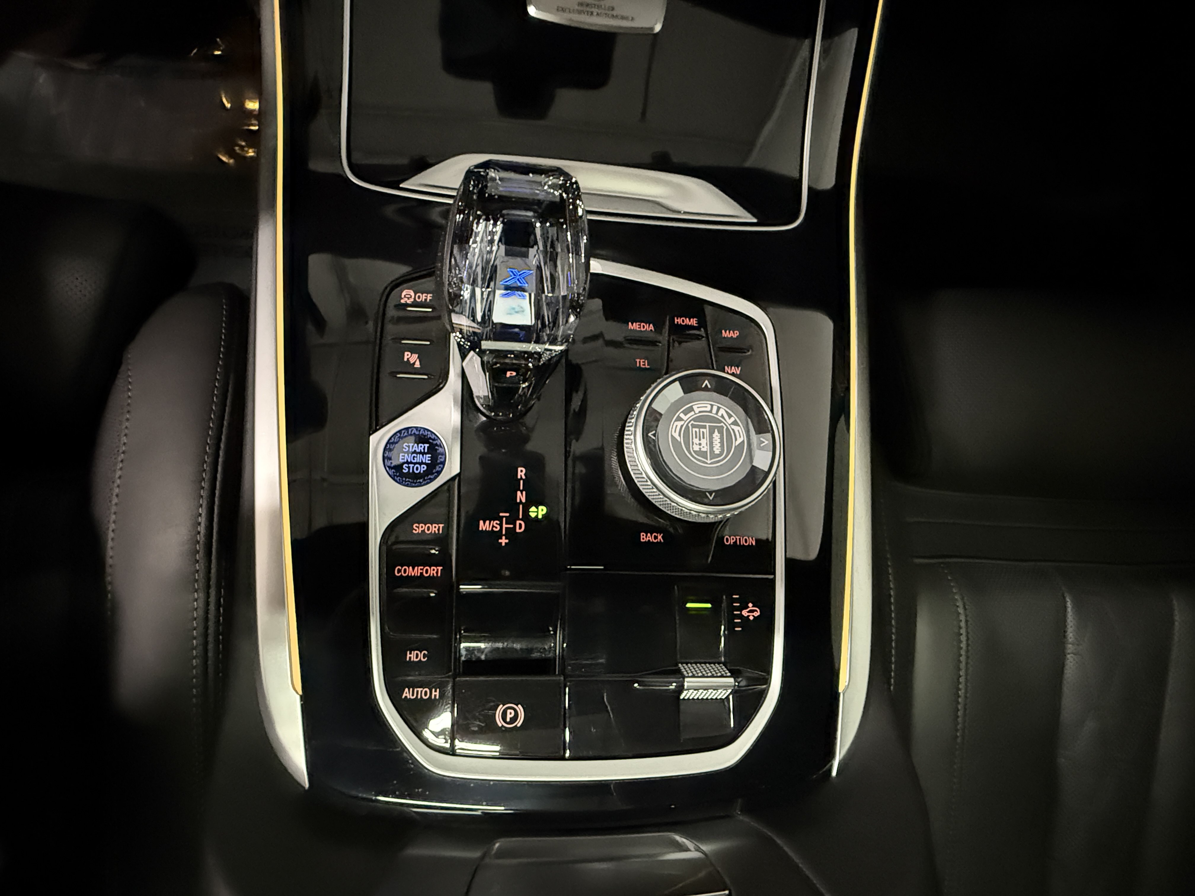 Used 2025 BMW ALPINA XB7 AWD/4WD image 18
