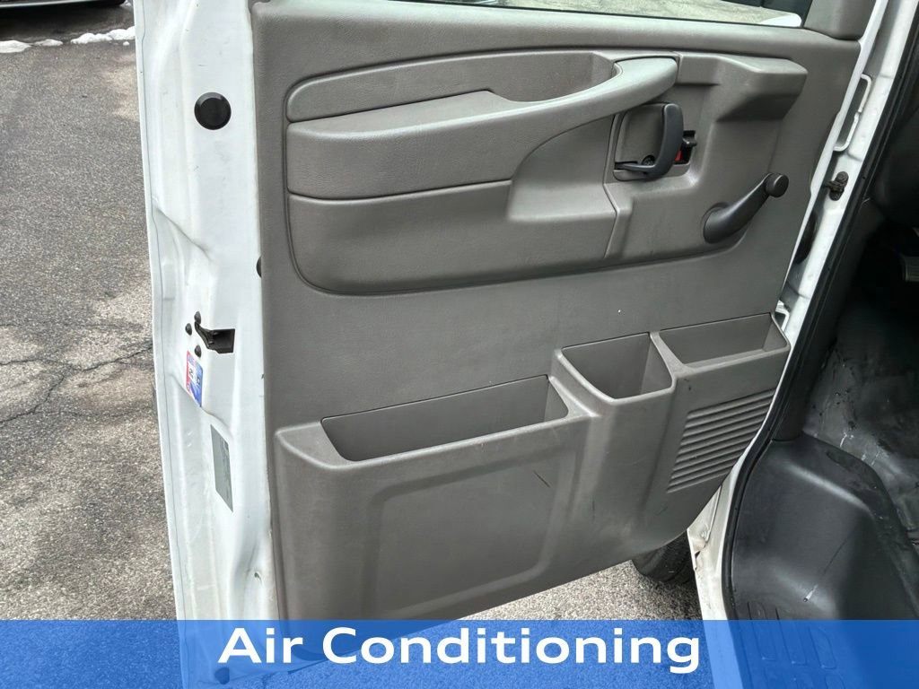 Used 2009 GMC Savana 3500 image 4