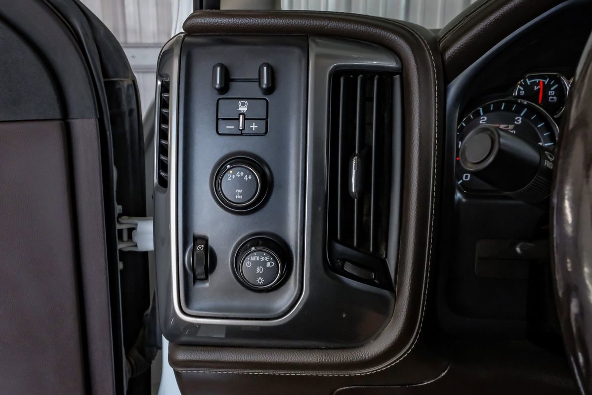 Used 2018 Chevrolet Silverado 2500 LTZ w/ Duramax Plus Package image 27