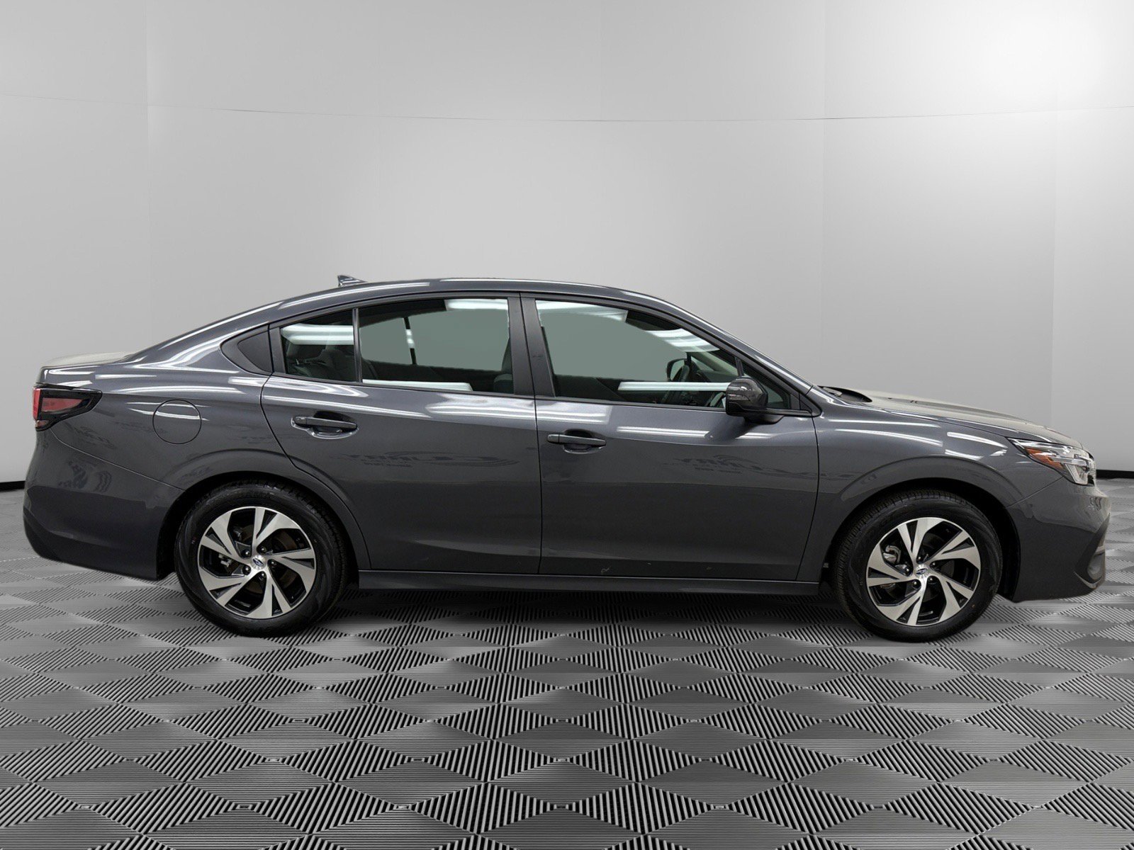 Used 2025 Subaru Legacy Premium image 6