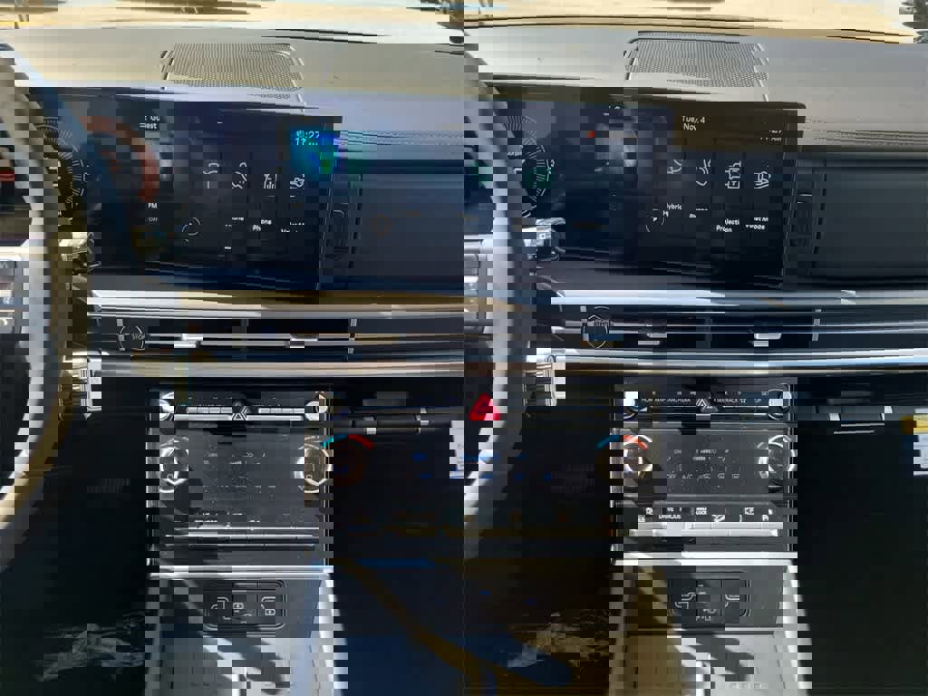 New 2026 Hyundai Santa Fe SE image 17