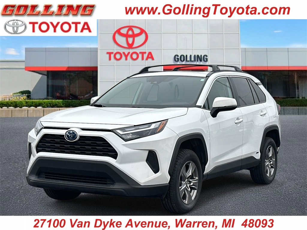 Used 2023 Toyota RAV4 XLE image 1