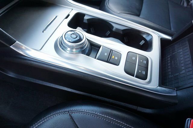 Certified 2022 Ford Explorer Limited w/ Limited Technology Package image 29