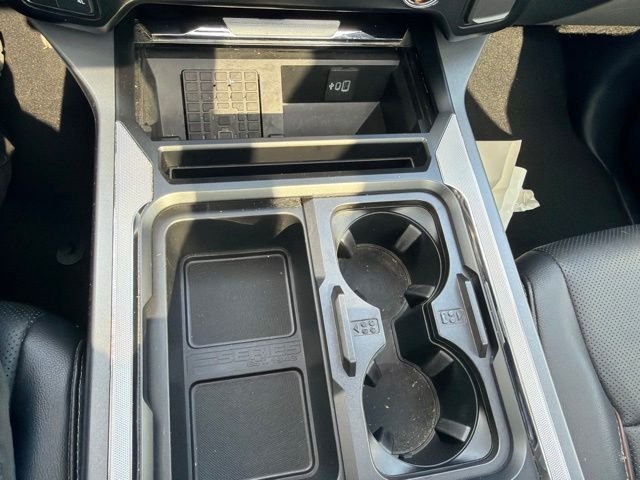 Used 2024 Ford F350 Lariat w/ Lariat Ultimate Package AWD/4WD image 29
