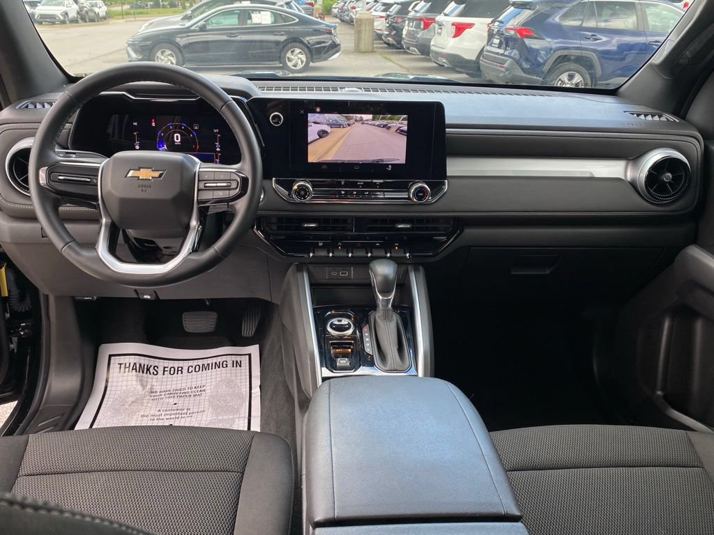 Used 2023 Chevrolet Colorado LT AWD/4WD image 27