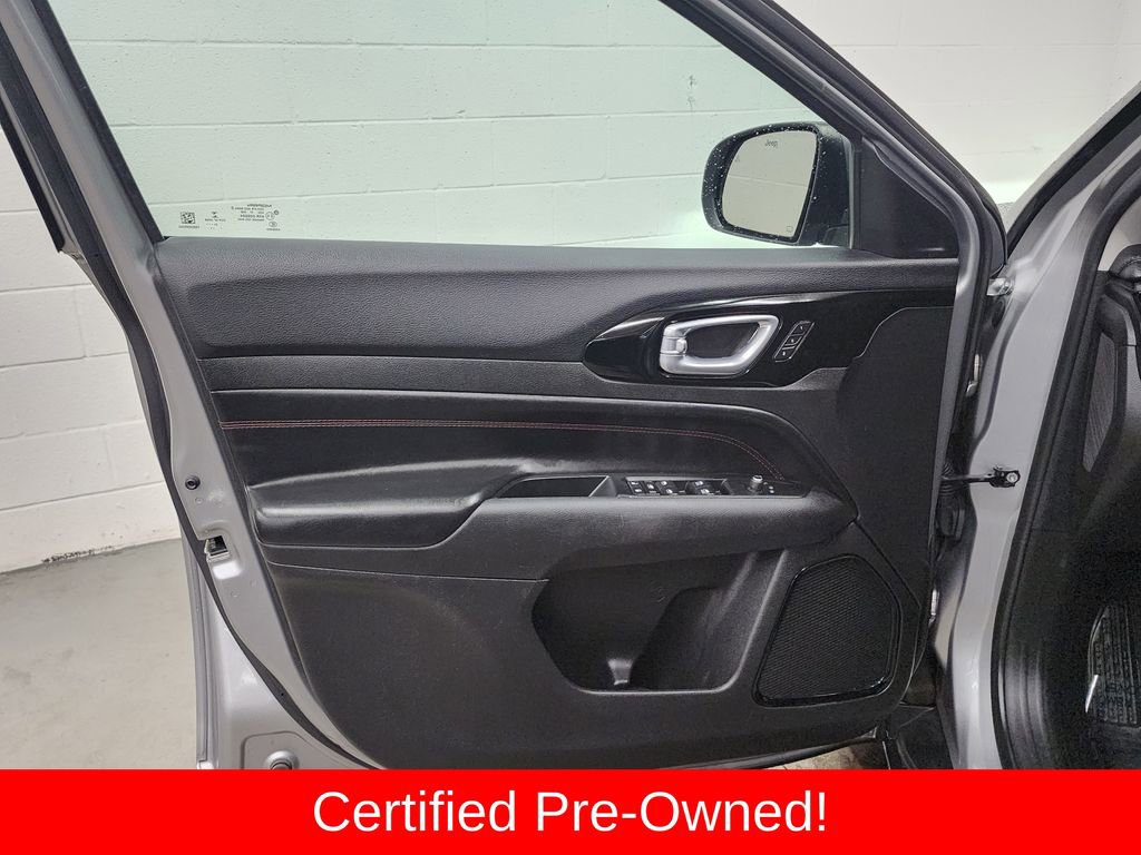 Certified 2022 Jeep Compass Trailhawk w/ Trailhawk Elite Group image 9