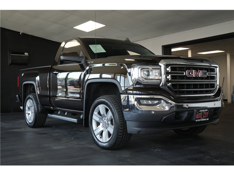 Used 2018 GMC Sierra 1500 SLE w/ SLE Preferred Package AWD/4WD image 1