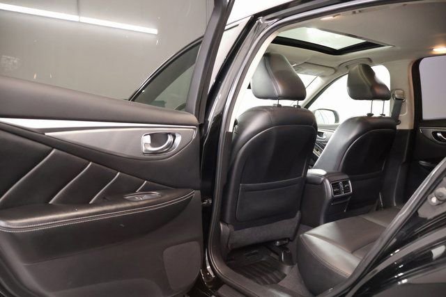 Used 2017 INFINITI Q50 Signature Edition w/ Cargo Package (L95) image 28