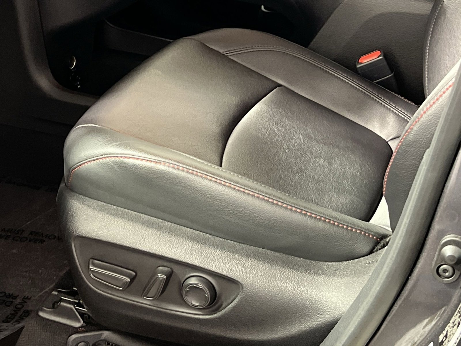 Used 2025 Toyota Sienna XSE image 14