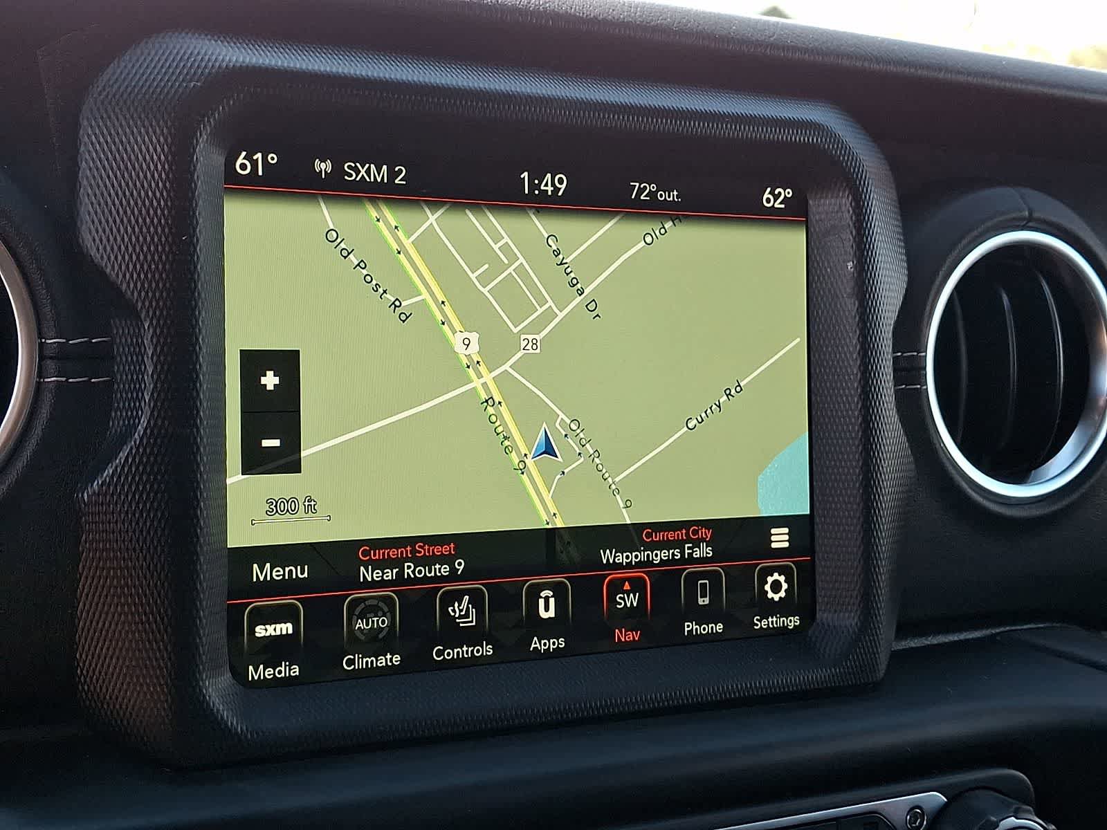 Used 2022 Jeep Wrangler Unlimited Sahara w/ LED Lighting Group AWD/4WD image 17