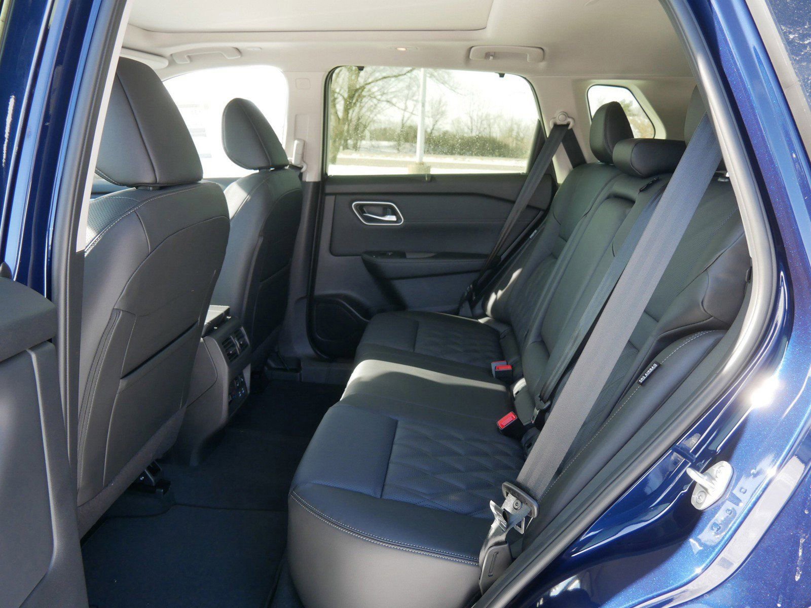 New 2026 Nissan Rogue Platinum w/ Platinum Premium Package image 6