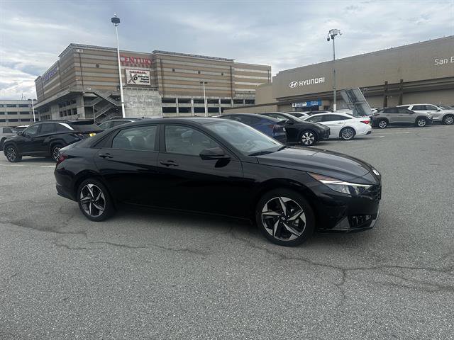 Certified 2023 Hyundai Elantra SEL w/ Convenience Package image 1