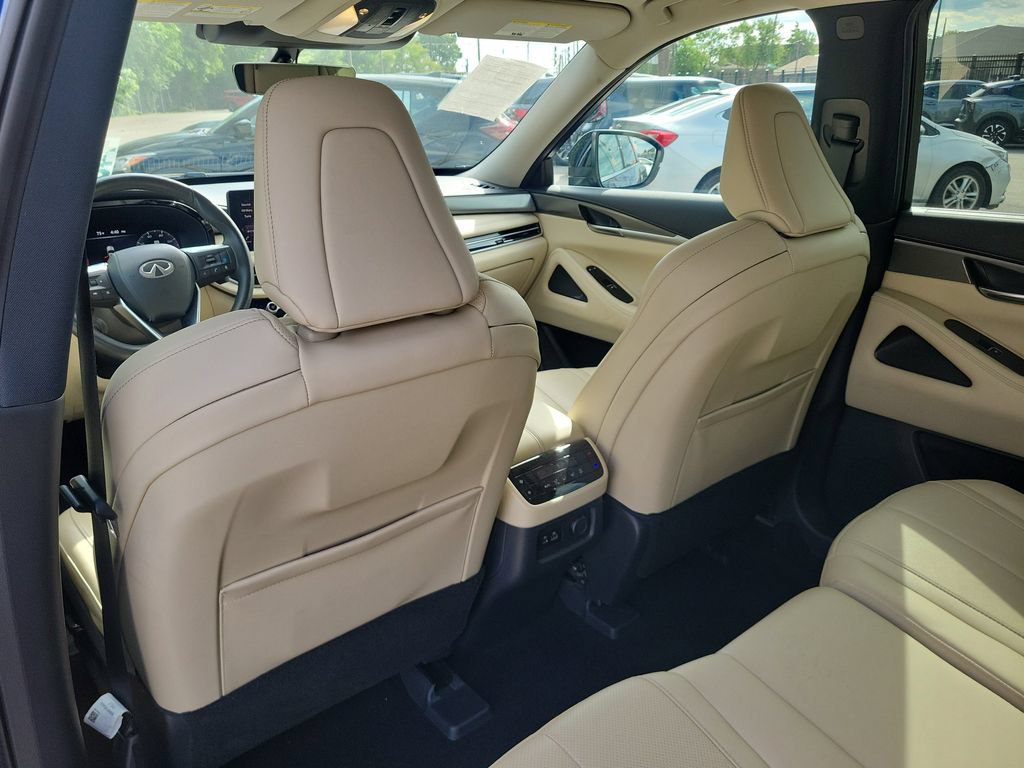 Used 2023 INFINITI QX60 Luxe w/ Cargo Package AWD/4WD image 11