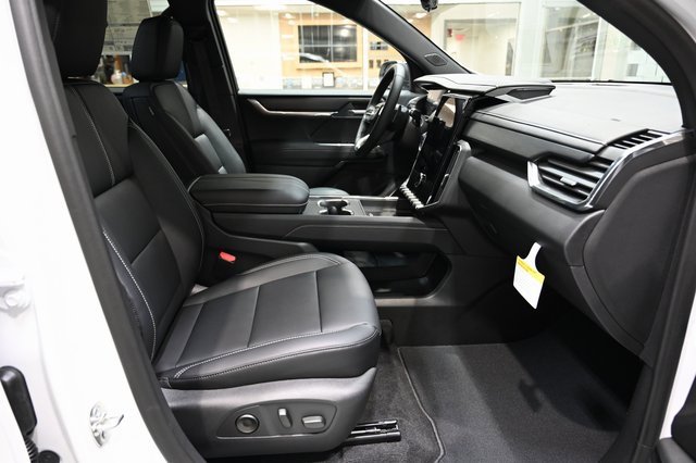 New 2026 GMC Acadia Elevation w/ Elevation Premium Package image 10