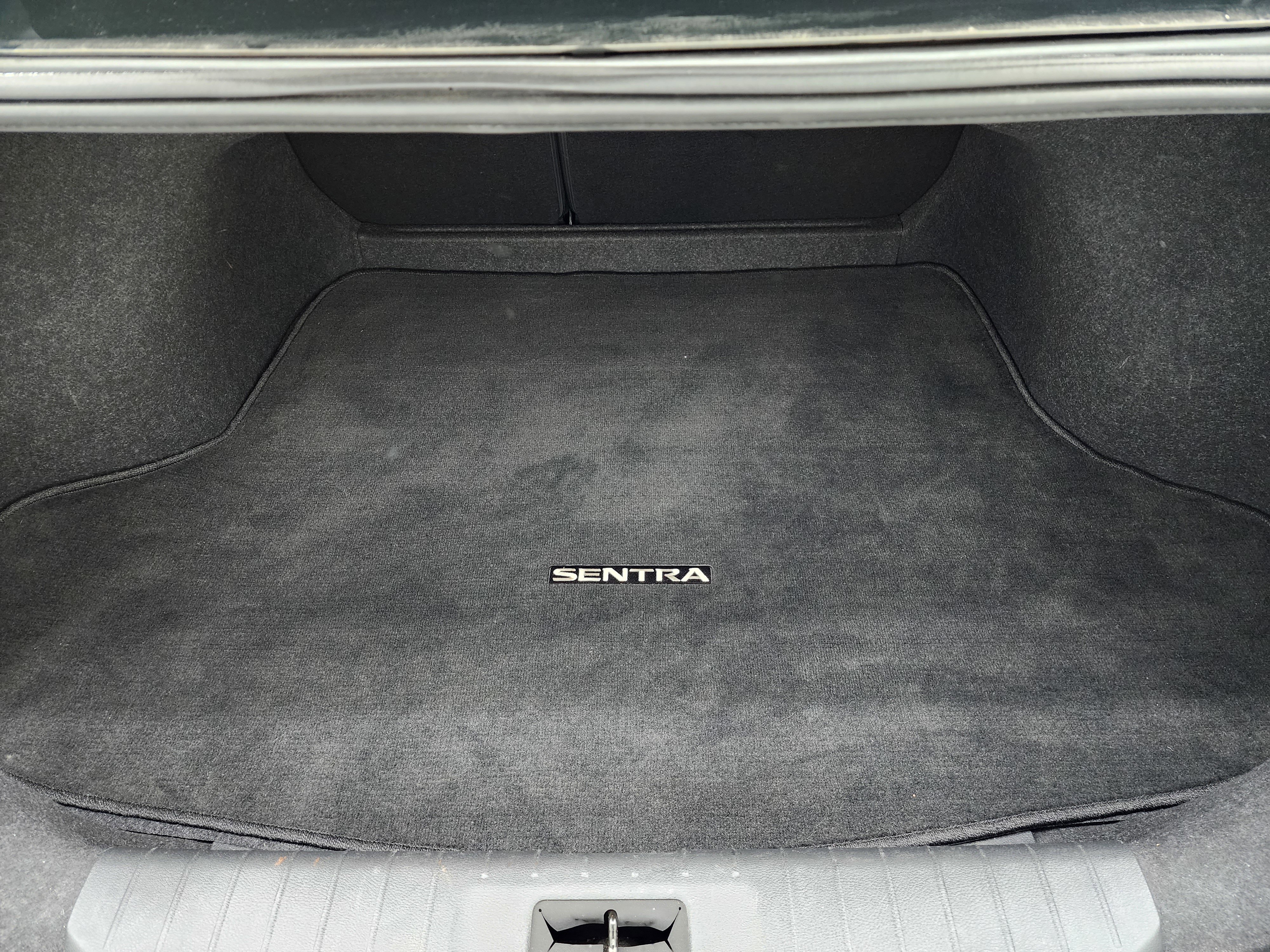 Used 2023 Nissan Sentra SV image 28