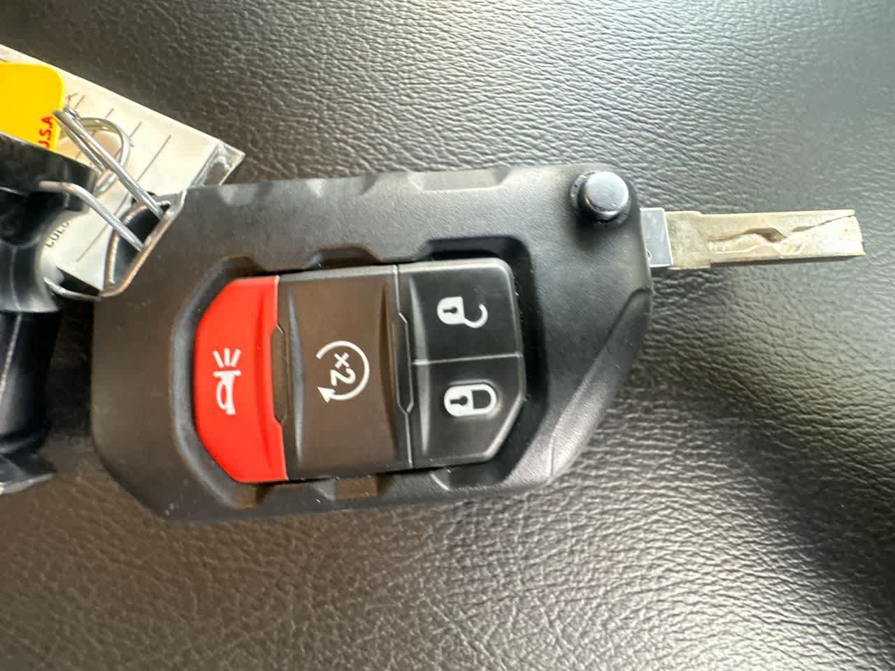 Used 2025 Jeep Gladiator Sport AWD/4WD image 28