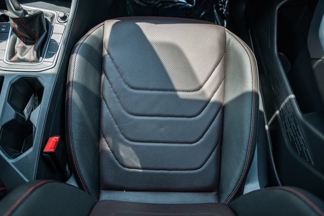 Used 2023 Volkswagen Jetta GLI Autobahn FWD image 31